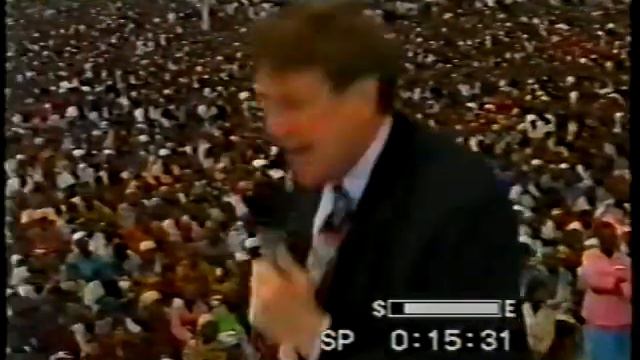 Early video of REINHARD BONNKE, Mbeya TANZANIA ( Swahili, English) смотреть онлайн
