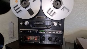 Катушечный магнитофон TEAC X 1000M