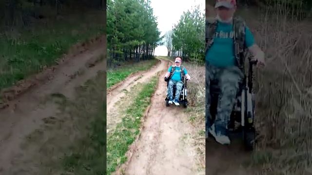 упал с инвалидной коляски смотреть онлайн