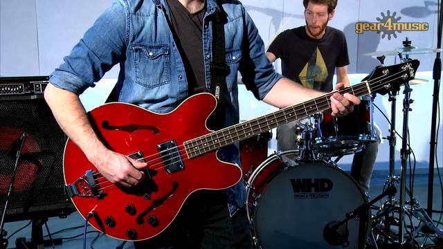 Subzero Detroit Semi Acoustic Guitar and Bass (Performance) смотреть онлайн