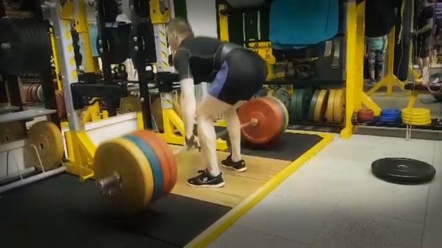 LesFitness и Фитнес клуб СССР смотреть онлайн