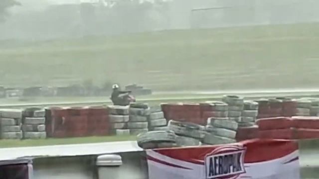 HONDA CLICK / RACE TRACK / MAKAPIT NA GULONG смотреть онлайн