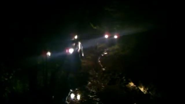 Suzuki samurai Lights in the night 4 смотреть онлайн