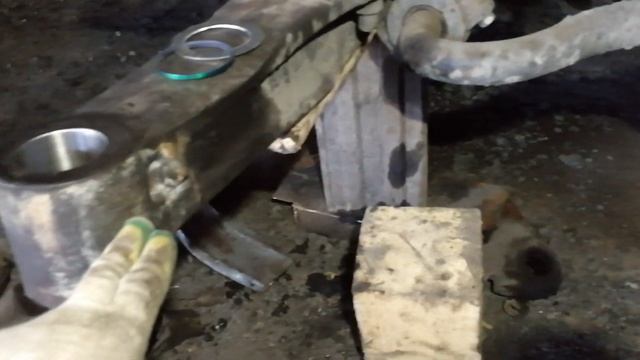 Замена шкворня на Mercedes Benz Actros 4141K смотреть онлайн