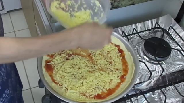 БРАЗИЛЬСКАЯ КУХНЯ/ Пицца "Португальская". смотреть онлайн