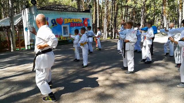 КАТА Фудо-Тэ-Йондан. (18 августа 2017) Спортивный Лагерь КАРАТЭ ФУДОКАН 2017 смотреть онлайн