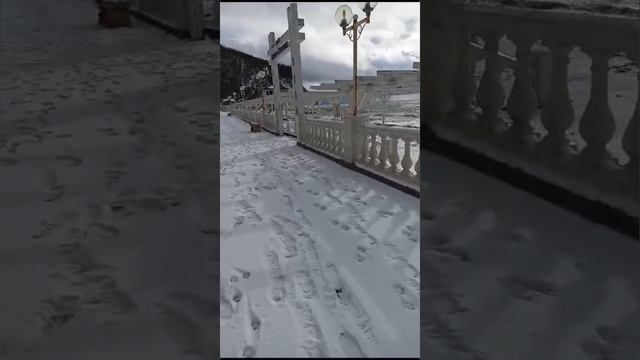 Архипо-Осиповка 14 января 2024 года ?️ Чёрное море ? и Набережная в снегу ❄️ смотреть онлайн
