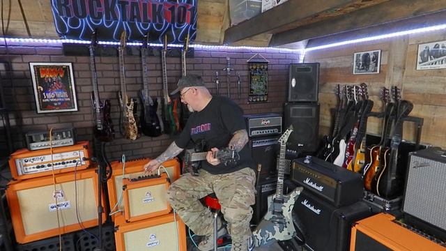 Orange Crush 20RT Combo Amp Review!! #orangeamps #orange #orangecrush20rt #schecterguitarresearch