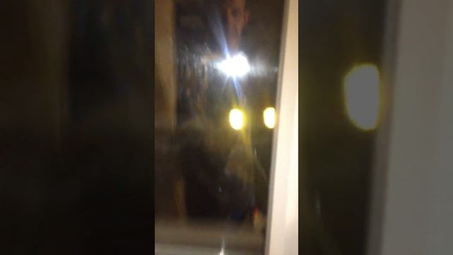 светящиеся в темноте глаза смотреть онлайн