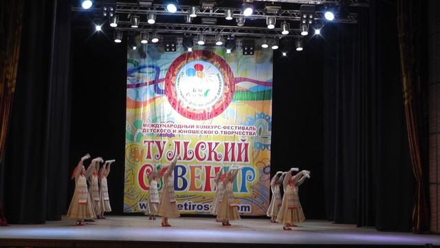 Народный ансамбль танца ХОРОШЕЕ НАСТРОЕННИЕ - Рукавички смотреть онлайн