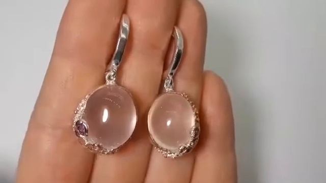 Серебряные серьги с розовым кварцем "Amore" смотреть онлайн