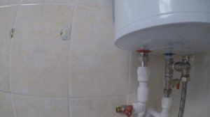 Как слить воду с электрического водонагревателя ( бойлера ).