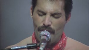Queen - We Are The Champions (Official Live Video)