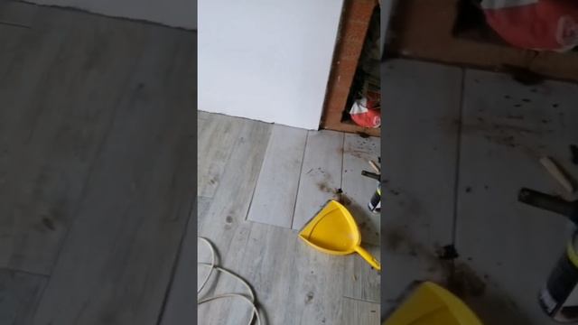 Вместо предтопочного железного листа - керамогранит! смотреть онлайн