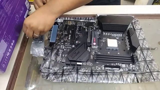 Unboxing AMD Ryzen 5950X MSI Gaming Plus B550 смотреть онлайн