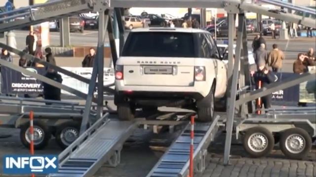 Звездный заезд в честь 60-летия Land Rover смотреть онлайн