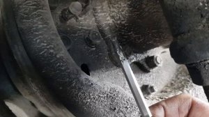 Как развести колодки на БАРАБАННЫХ ГИДРАВЛИЧЕСКИХ тормозах Японских грузовиков