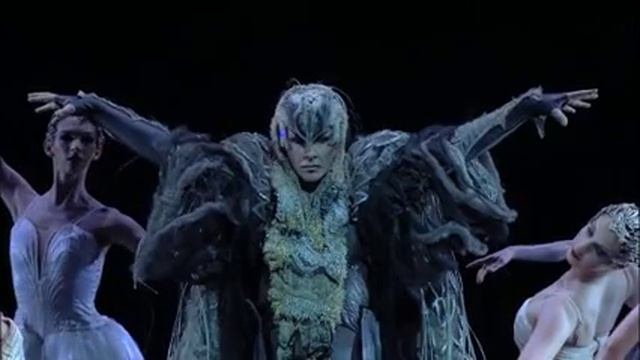 ROYAL OPERA HOUSE Swan Lake Live смотреть онлайн
