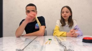 Настя vs Саша ЧЕЛЛЕНДЖ Ложка Вилка Палки CHALLENGE My little Nastya