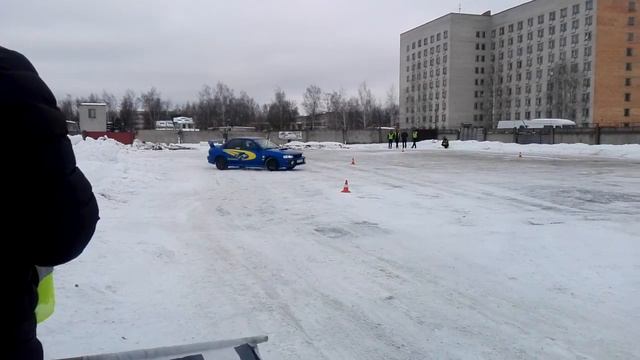 Зимний автослалом Subaru Impreza Могилев 11.02.17 смотреть онлайн
