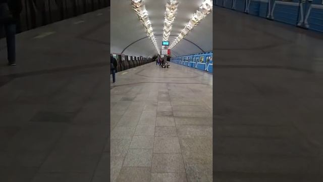 Площадь Маркса Новосибирск. Метро Новосибирска. Прогулка смотреть онлайн