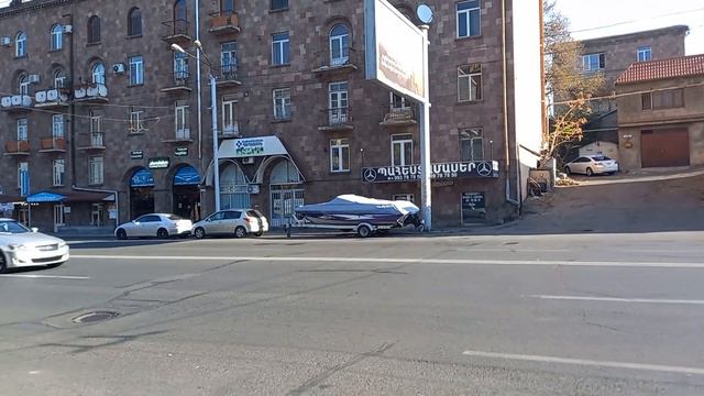 Прогулка по солнечному Еревану. Zbosank arevot Erevanum. смотреть онлайн