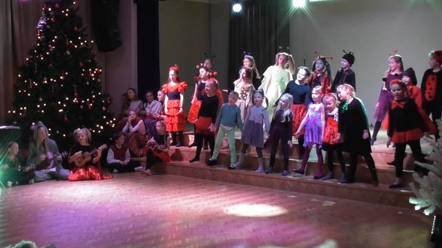 Mudilaskoor Putukate laul смотреть онлайн