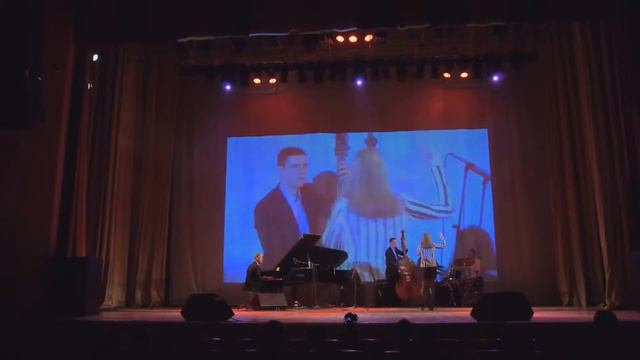 Анастасия Кинер - "Temptation" смотреть онлайн