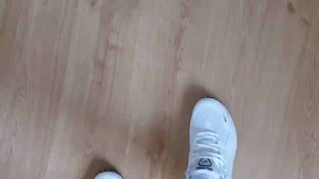 САМЫЕ ЛУЧШИЕ КРОСЫ НА ЛЕТО! ► ОБЗОР ASICS GEL-1090 смотреть онлайн
