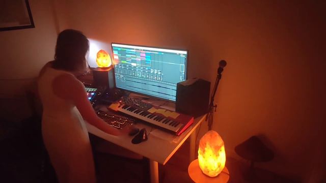 Live Set Sketch w/ Ableton and Push2 смотреть онлайн