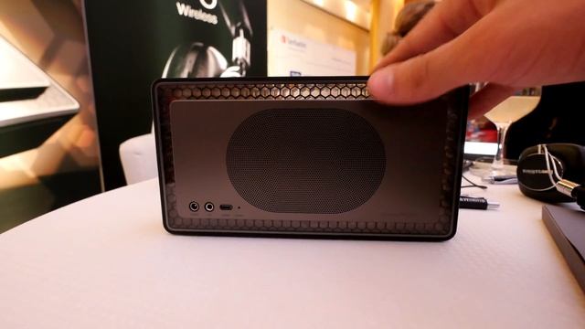 Bowers & Wilkins T7 Hands On [4K UHD] смотреть онлайн