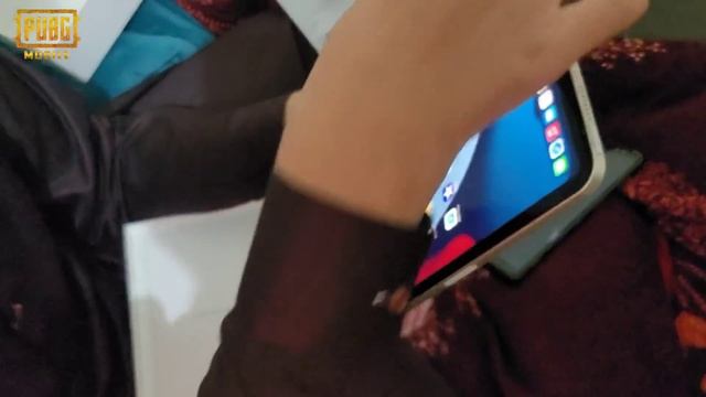 IPAD MINI 6 ? | NUMAN SURPRISED ME ? | IPAD MINI 6 PUBG MOBILE HANDCAM GAMEPLAY + UNBOXING смотреть онлайн