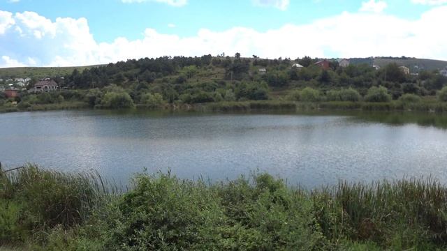 Петропавловское озеро.Рыбалка в Крыму 2022. Что здесь можно поймать, дорога ПЕРЕКРЫТА через дамбу. смотреть онлайн