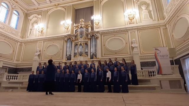 "Островок" исполняет Старший концертный хор "Невская Акварель" ГБУ ДО ДШИ Красносельского р-на СПб. смотреть онлайн