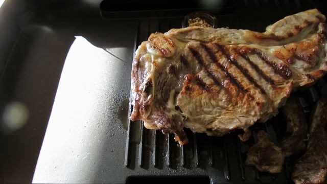 Говядина на гриле Grilled Beef