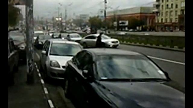 "Юная" регулировщица ) смотреть онлайн