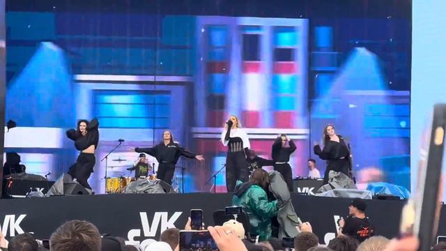 Mary Gu - Не перегори + Калифорния | VK FEST 2023 Санкт-Петербург смотреть онлайн