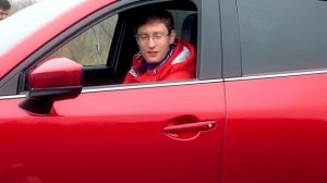 Mazda CX-5 или Toyota RAV4? Разжигаем антагонизм, с отрывом колес. ТЕСТ ДРАЙВ ОБЗОР 2020