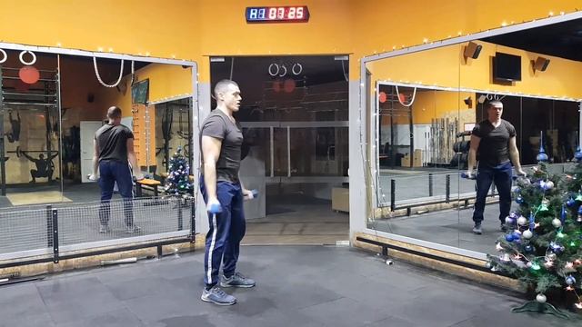 Эта Утренняя Зарядка ИЗМЕНИТ ЖИЗНЬ В НОВОМ ГОДУ (2022) Гантельная гимнастика! смотреть онлайн