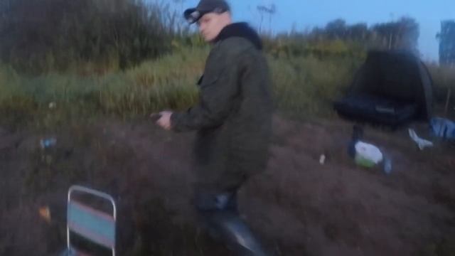 Рыбалка с ночевкой на Рузском водохранилище 06 08 2018. смотреть онлайн