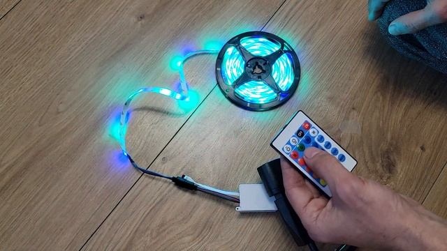 4$ Светодиодная лента 5 метров RGB + контроллер + дистанционный ИК пульт + блок питания = комплект смотреть онлайн