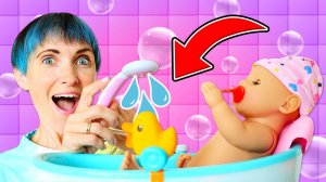 Маша Капуки Как Мама купает пупсов Беби Борн! Игры в дочки матери - Видео про игрушки для детей