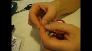 Регулируемый шнурок для очков.