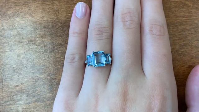 Three Stone Aquamarine Ring - Arosa Ring - Hand Video смотреть онлайн