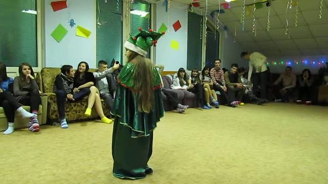 Ваня и дед мороз. и танец с снегурочкой. смотреть онлайн