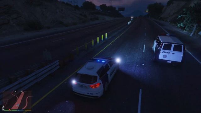 TAAS hullu paennut sairaalasta! | GTA 5 Suomi Poliisi смотреть онлайн