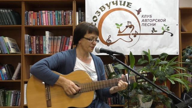 Маргарита М_ "После дождичка" (сл.и муз. Булата Окуджавы) смотреть онлайн