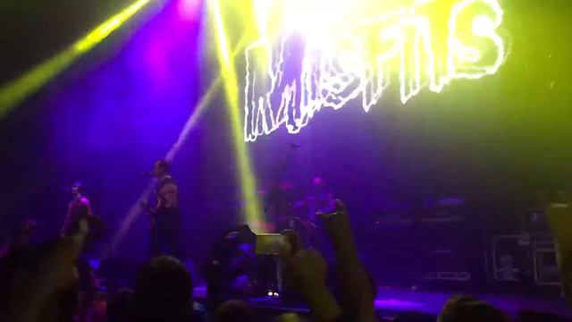 Misfits Desending angel (18.03.2016) смотреть онлайн