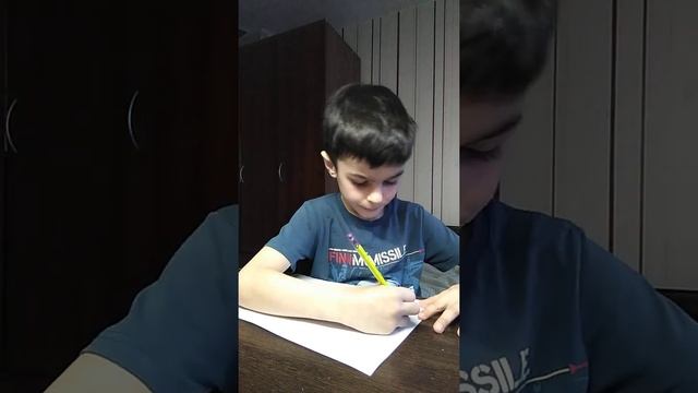 Саша учит рисовать машины смотреть онлайн