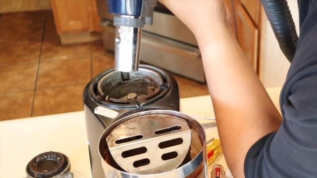 How to Fix the Mazzer Mini Coffee Grinder and Restoration - Part 1 смотреть онлайн